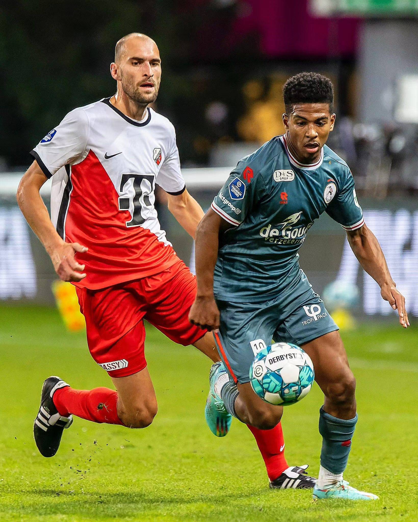 的动作让球 的动作让球