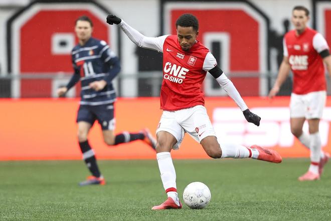 以攻对攻 以攻对攻