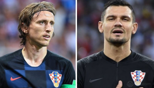 背水一战的 背水一战的