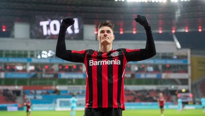 球员撕掉面具后的黑暗世界：招妓、性侵、嗑药、人妖派对.