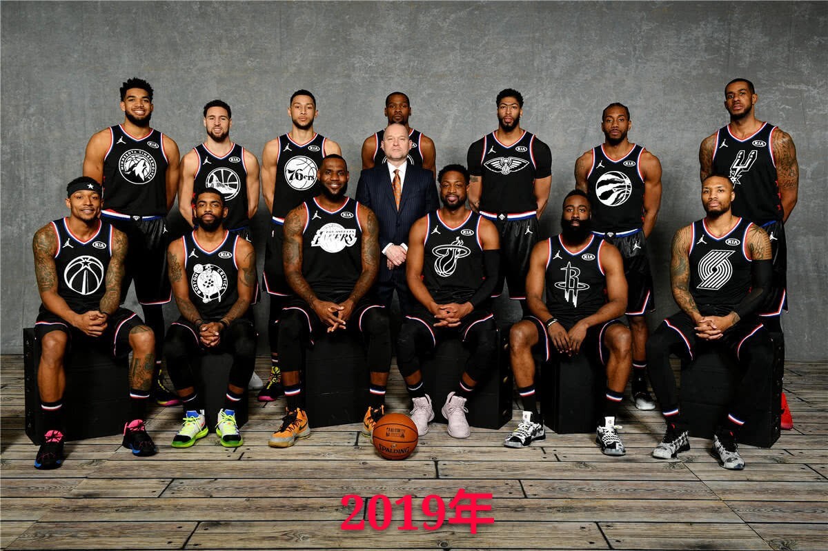 撼篮下暴扣 撼篮下暴扣